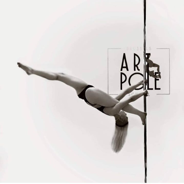 Pole technique Brussels Art and Pole School